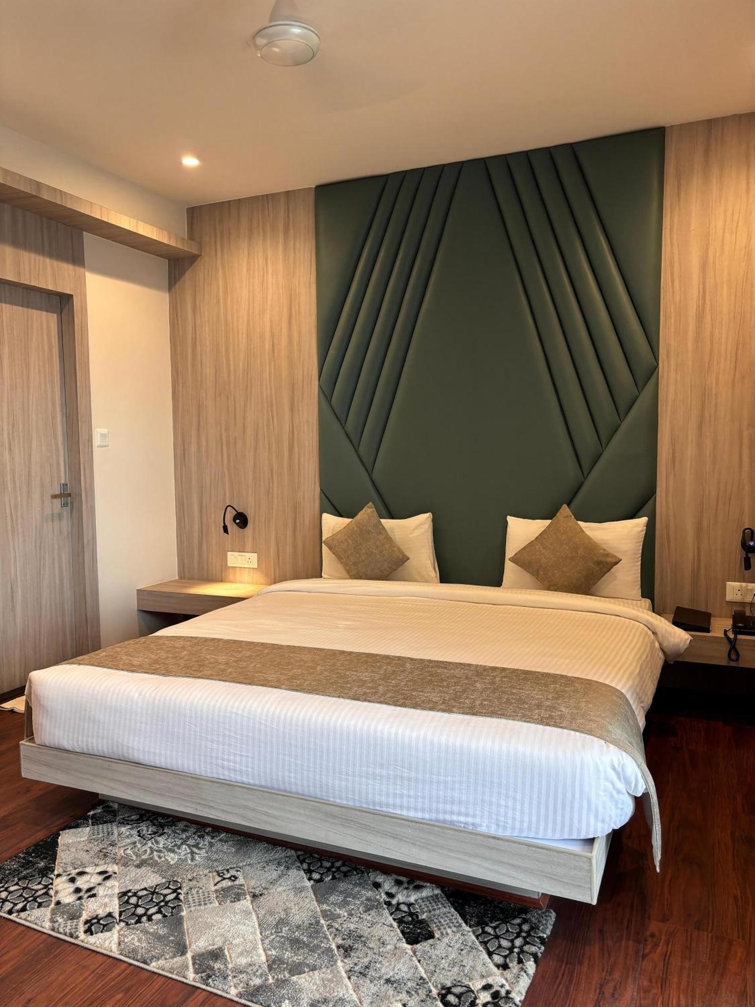 Bed & Breakfast Ramida At Delhi Airport *